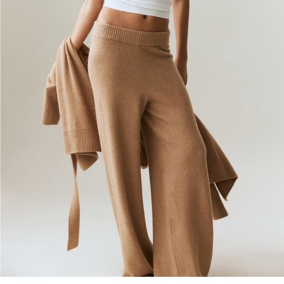 H&M tan knit Pants - Picture 1 of 7